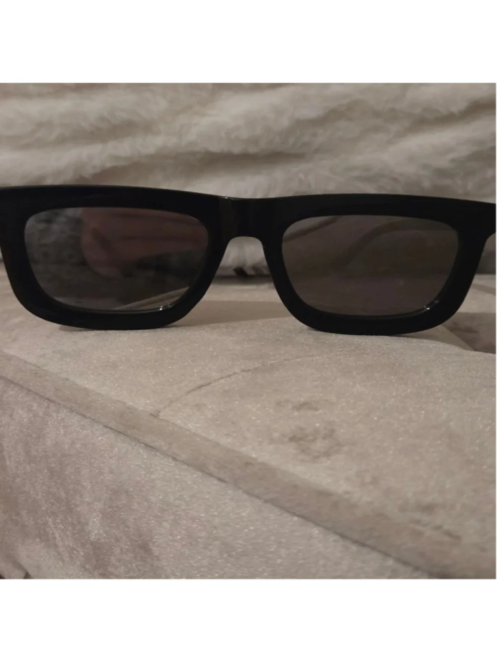 Women's Caddis Black reflective Square Sunglasses with Case